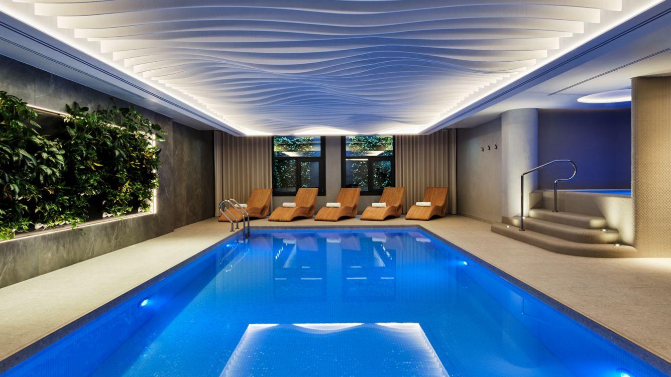 쉐라톤 그랜드 크라코프 호텔 크라쿠프 외부 사진 The pool at the Mandarin Oriental